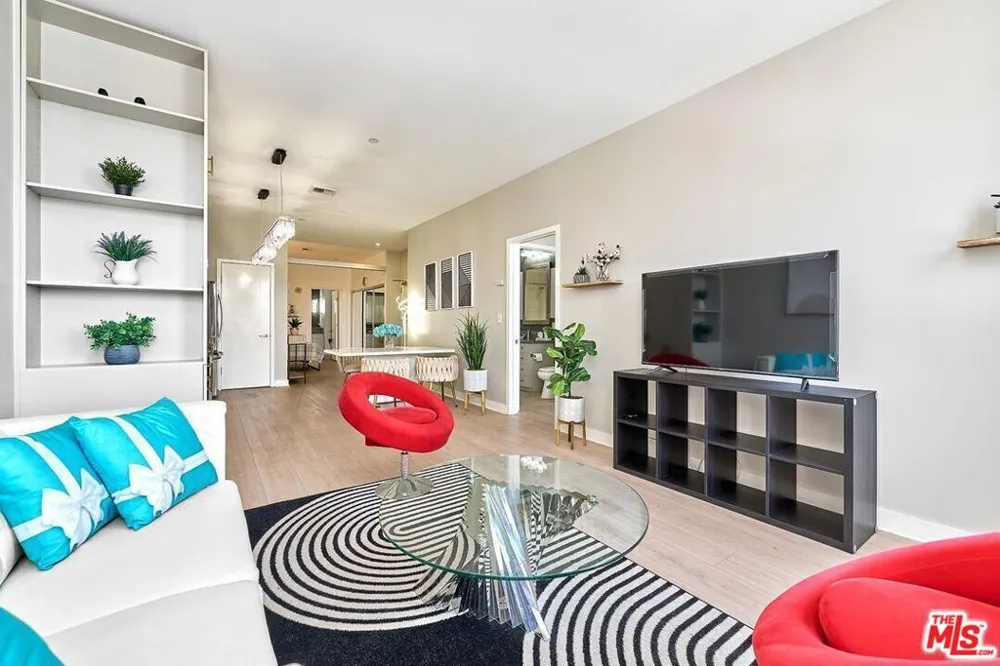 3810 Wilshire Boulevard #408 Los Angeles, CA 90010