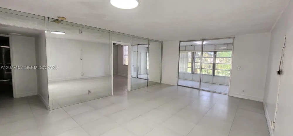 1020 NW 80th Ave #203 Margate, FL 33063