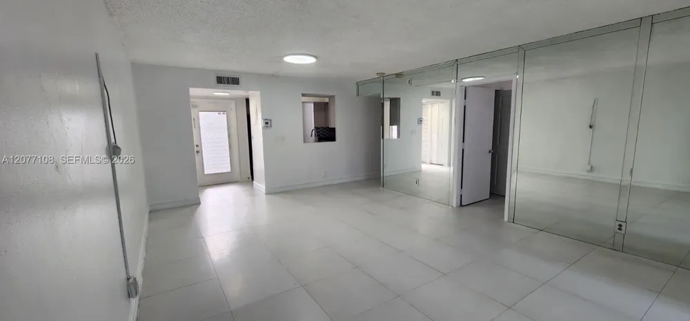 1020 NW 80th Ave #203 Margate, FL 33063