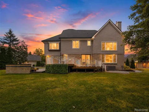 22099 Barclay Court