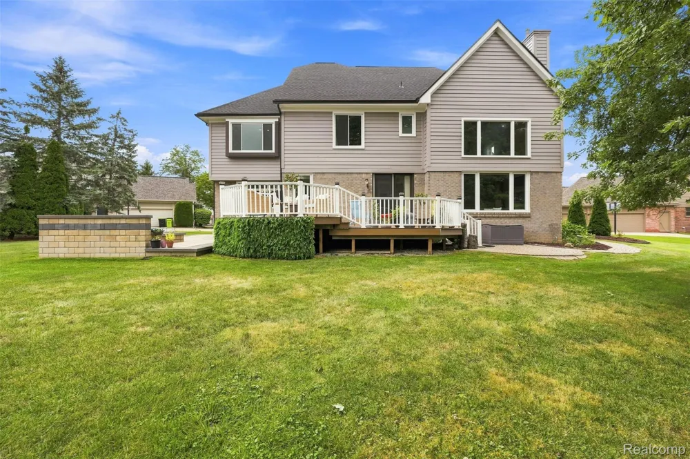 22099 Barclay Court Novi City, MI 48374