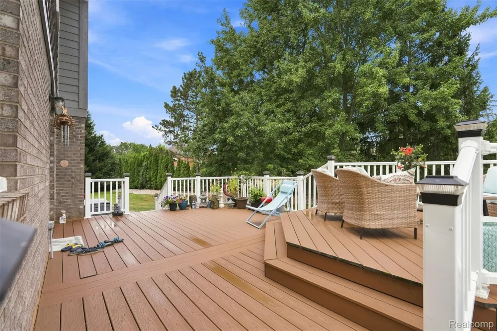 22099 Barclay Court Novi City, MI 48374