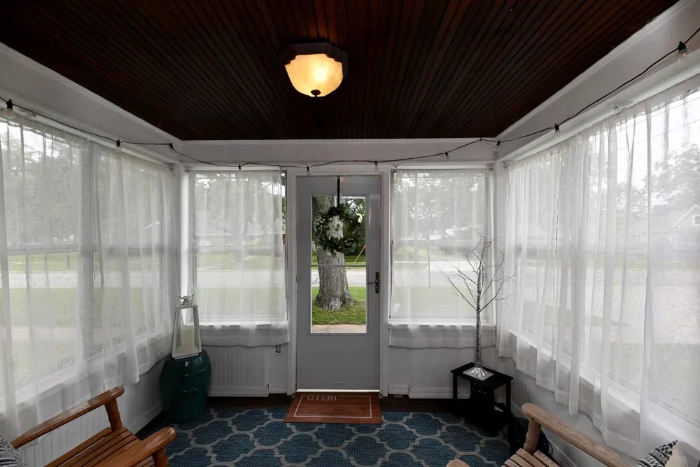 2362 Denmark Street Muskegon City, MI 49441