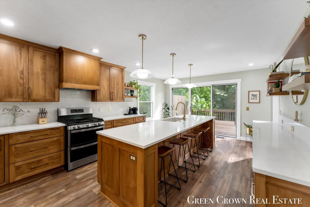 2838 Big Timber Drive NE Grand Rapids Charter Township, MI 49525