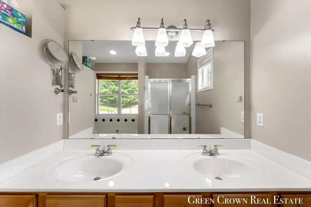 2838 Big Timber Drive NE Grand Rapids Charter Township, MI 49525