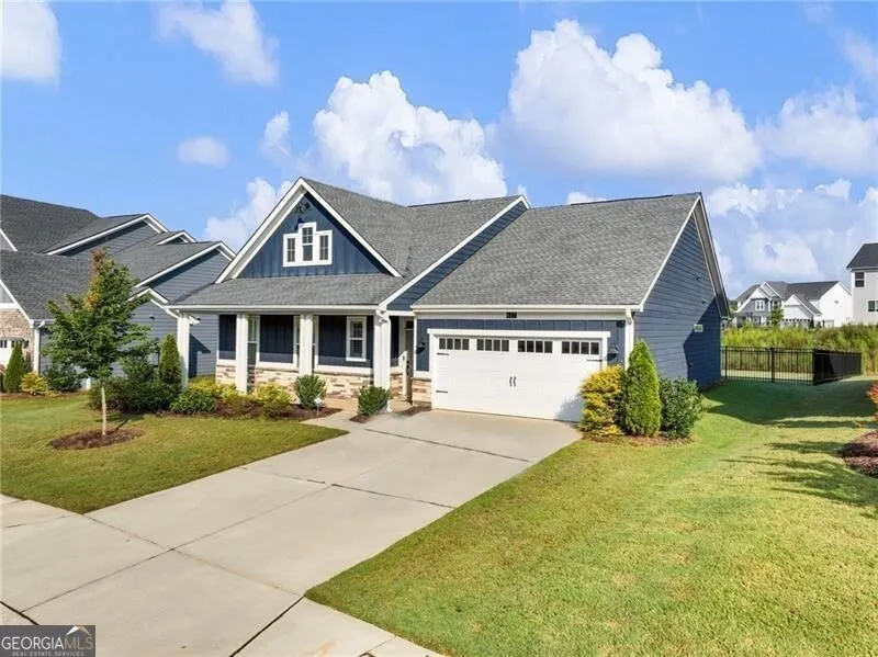 627 Michigan CIR Hoschton, GA 30548