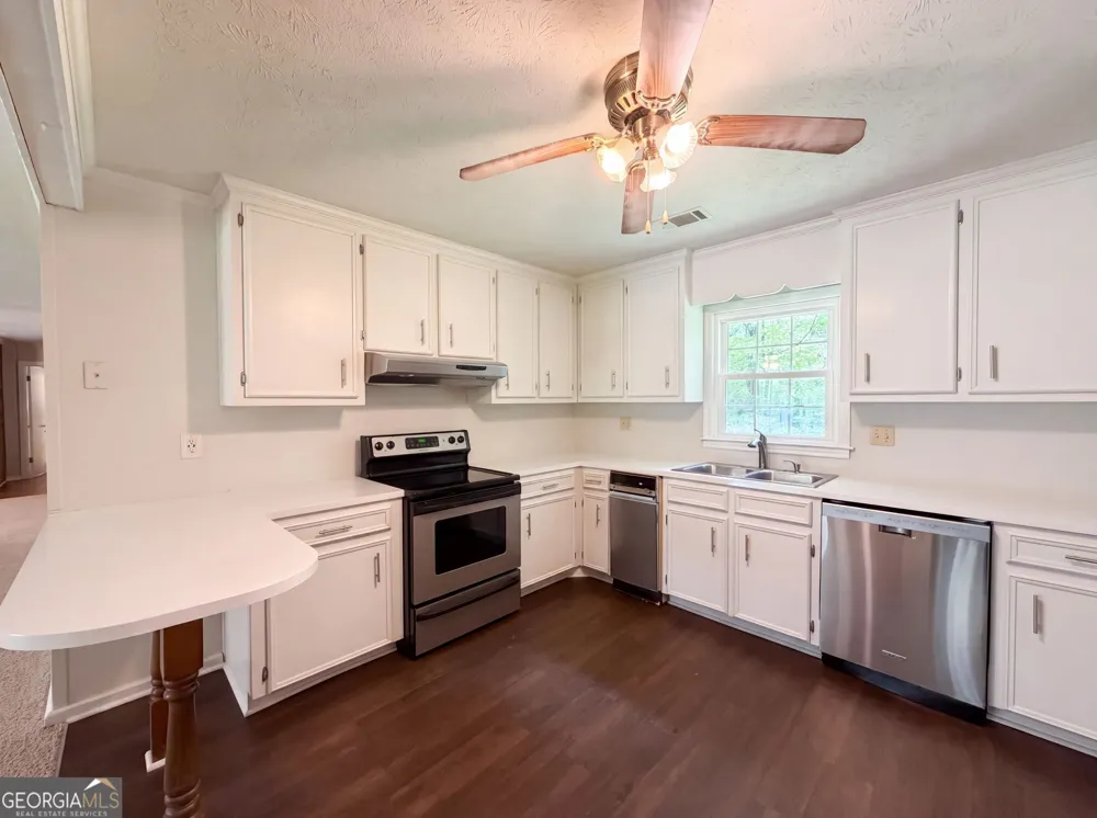 2310 McEachern School RD Powder Springs, GA 30127