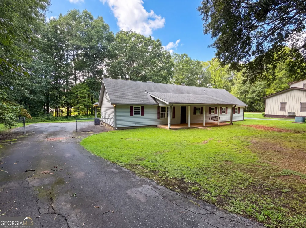 2310 McEachern School RD Powder Springs, GA 30127