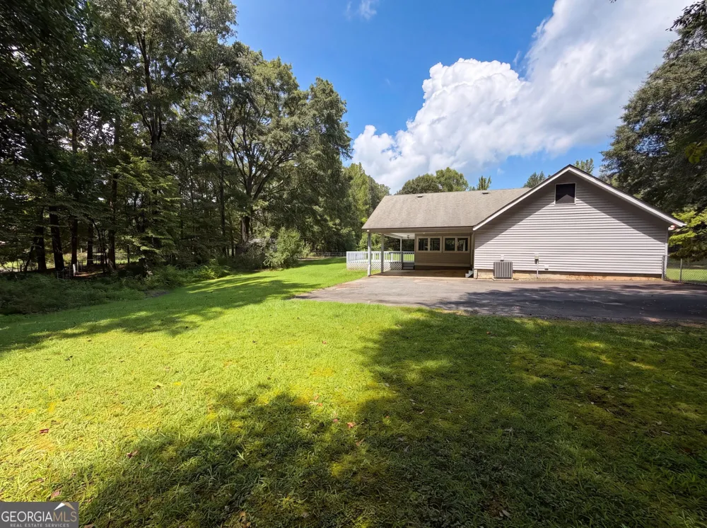 2310 McEachern School RD Powder Springs, GA 30127
