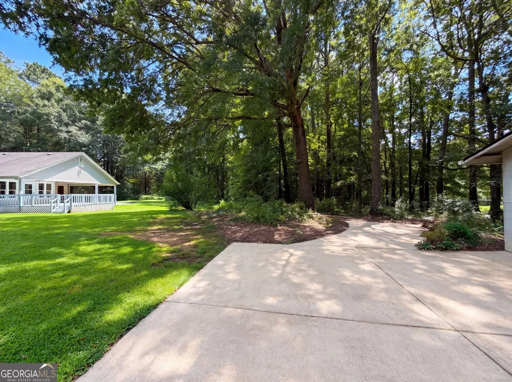 2310 McEachern School RD Powder Springs, GA 30127