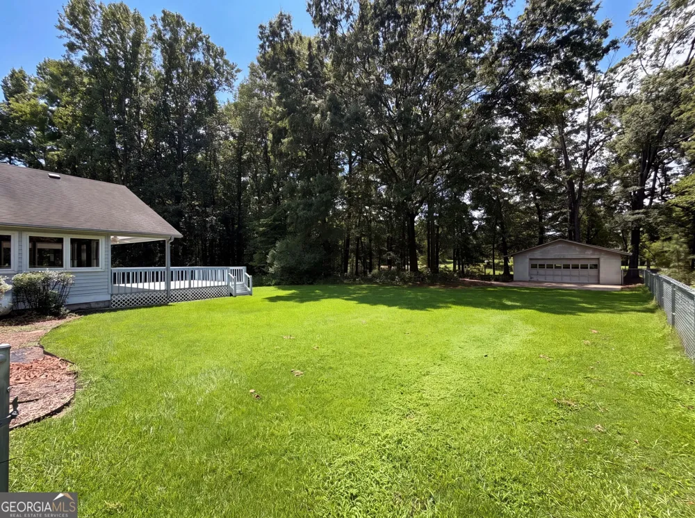 2310 McEachern School RD Powder Springs, GA 30127