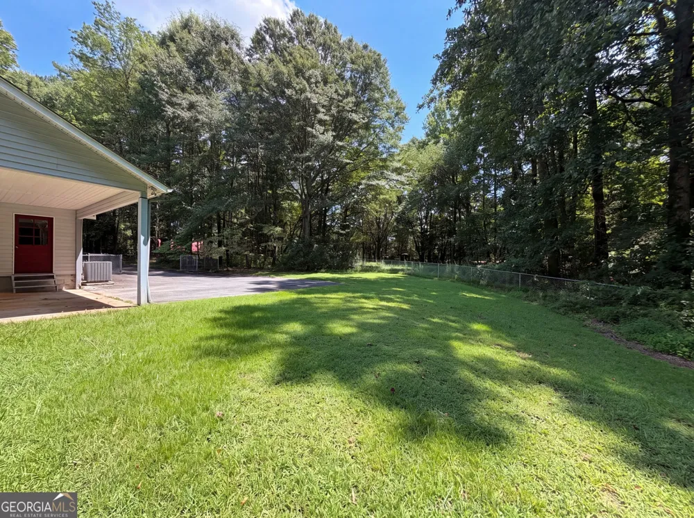 2310 McEachern School RD Powder Springs, GA 30127