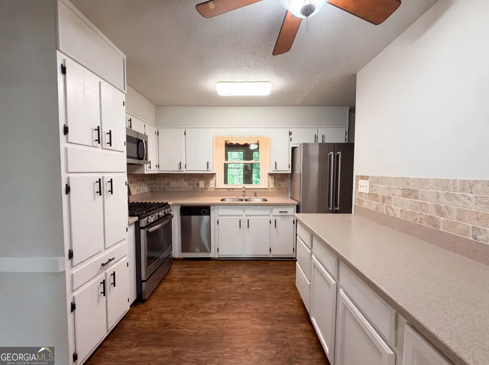 1653 E Kellogg CIR Douglasville, GA 30134
