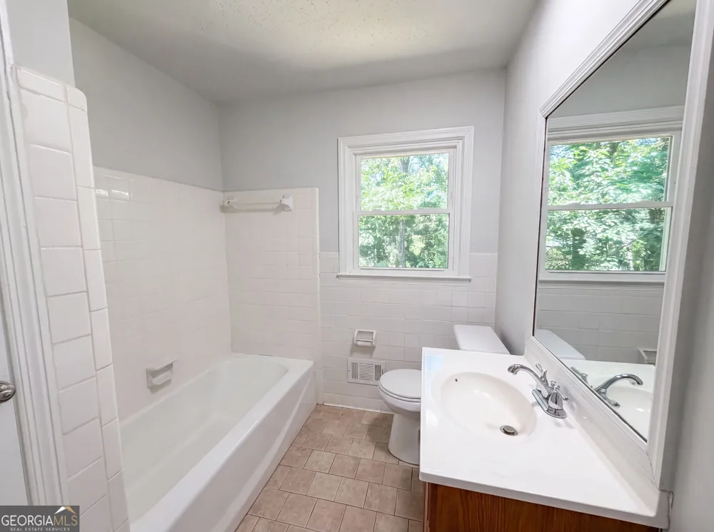 1653 E Kellogg CIR Douglasville, GA 30134