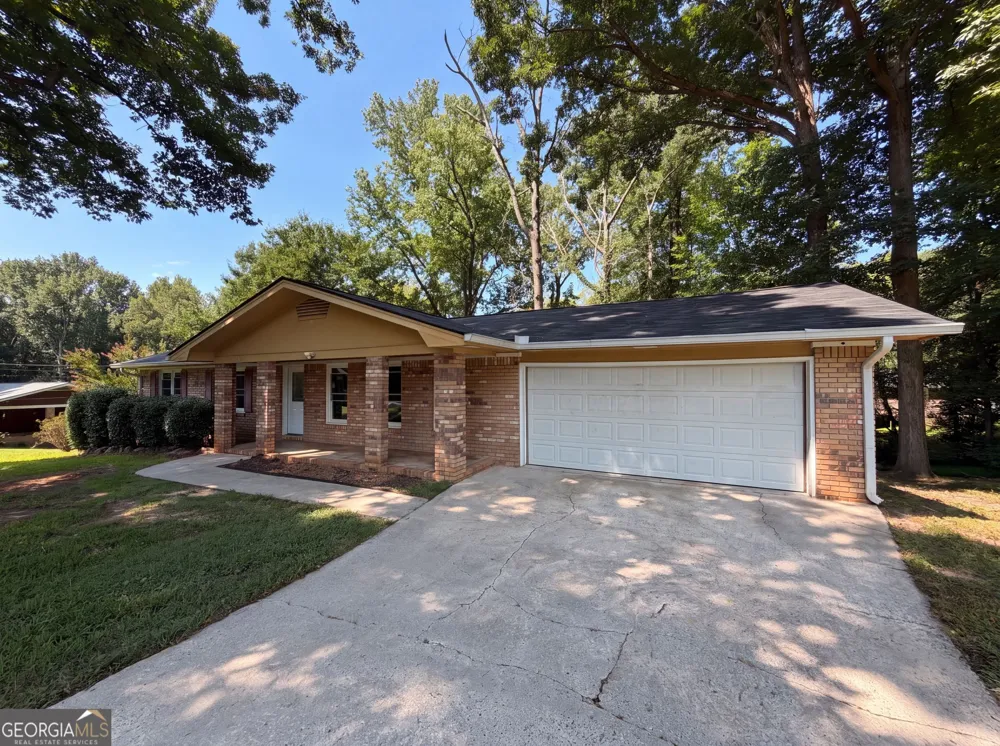 1653 E Kellogg CIR Douglasville, GA 30134