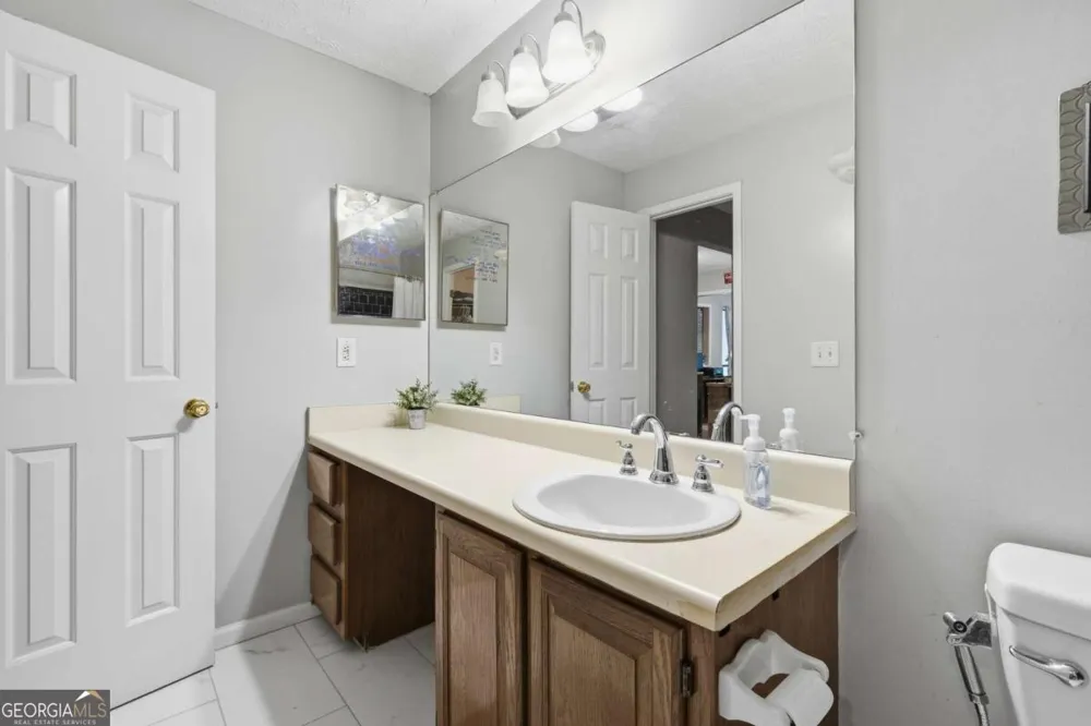 4012 Woodridge WAY Tucker, GA 30084