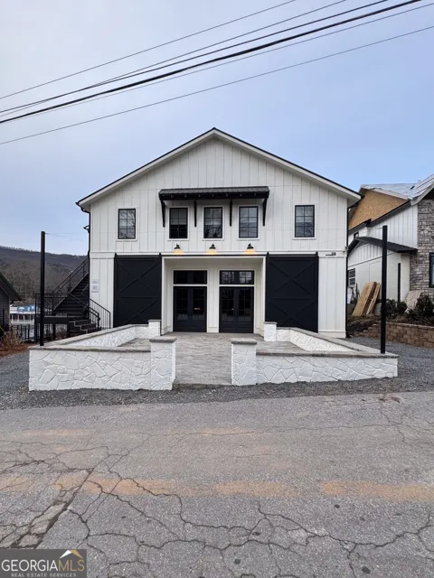 118 Oak Crescent CIR