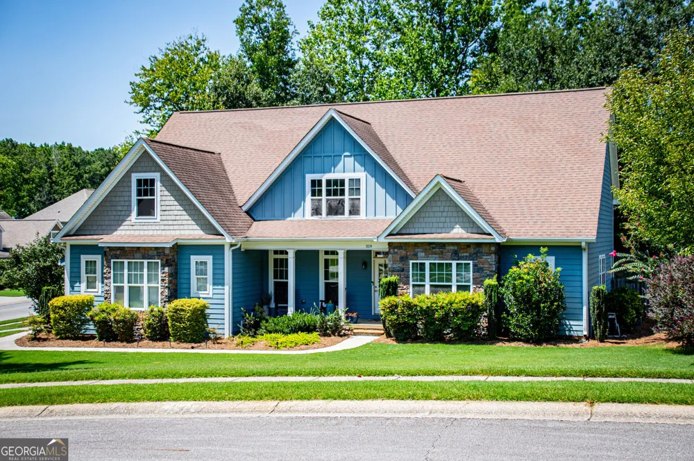 319 Wooded Glen LN Carrollton, GA 30117