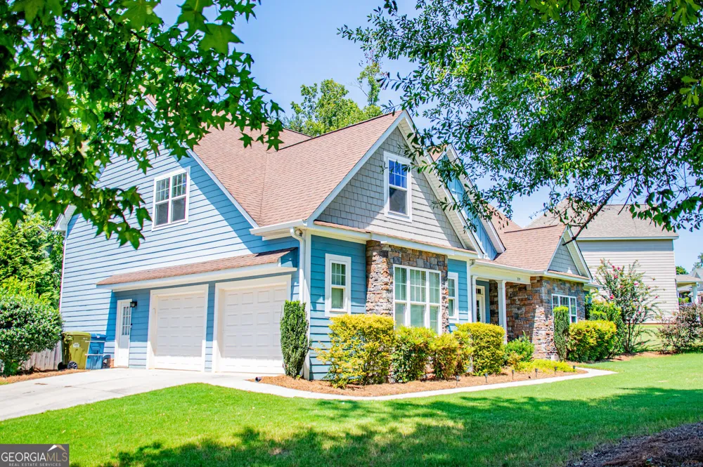 319 Wooded Glen LN Carrollton, GA 30117