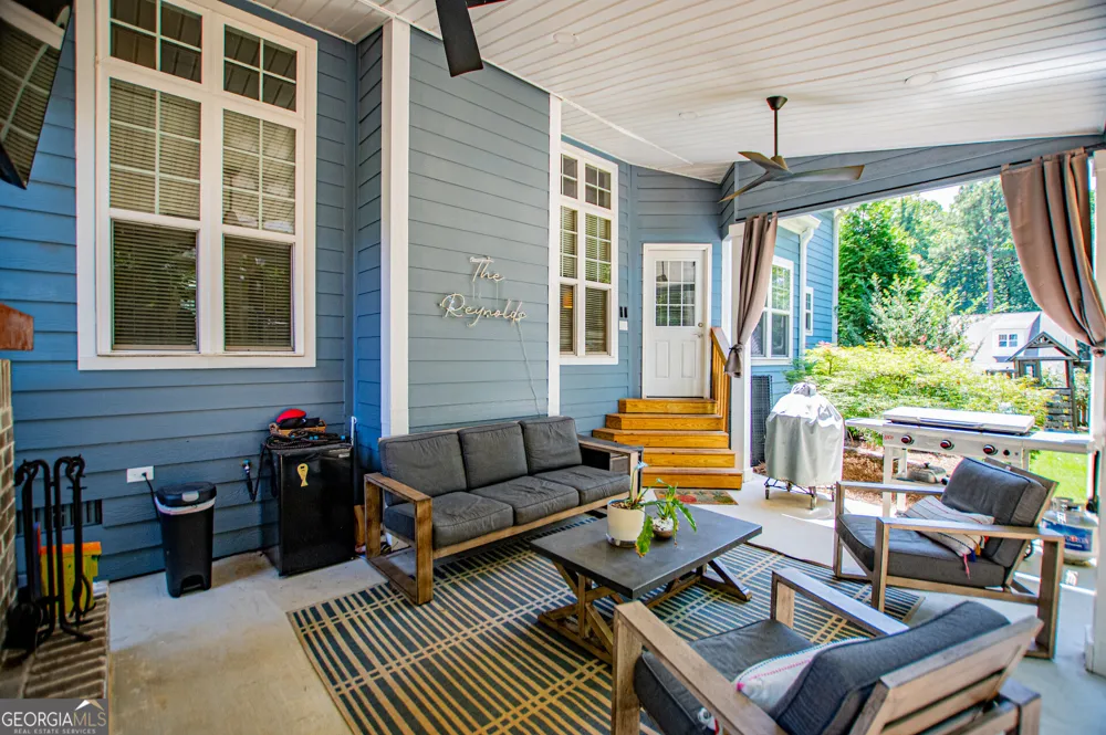 319 Wooded Glen LN Carrollton, GA 30117