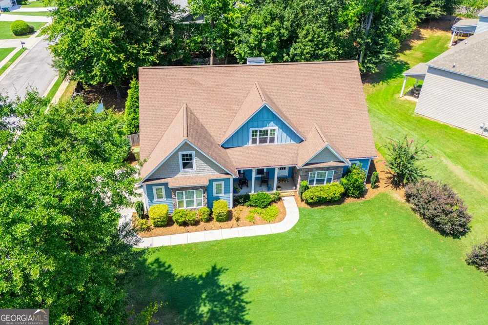 319 Wooded Glen LN Carrollton, GA 30117