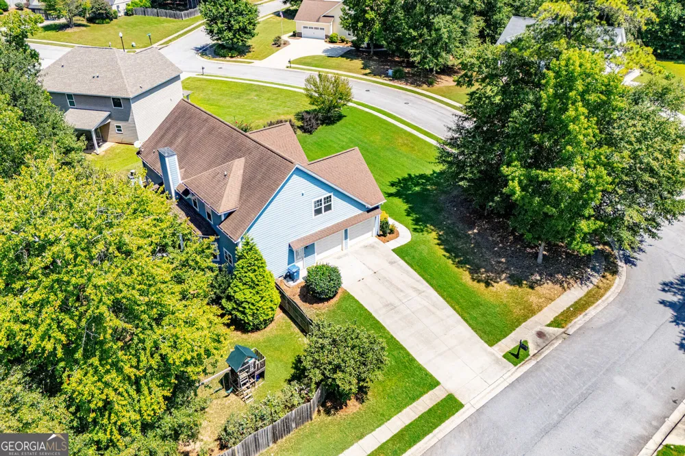 319 Wooded Glen LN Carrollton, GA 30117