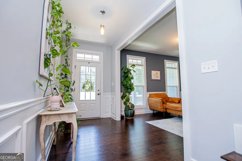 319 Wooded Glen LN Carrollton, GA 30117