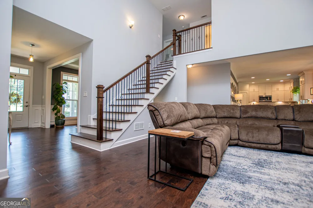 319 Wooded Glen LN Carrollton, GA 30117
