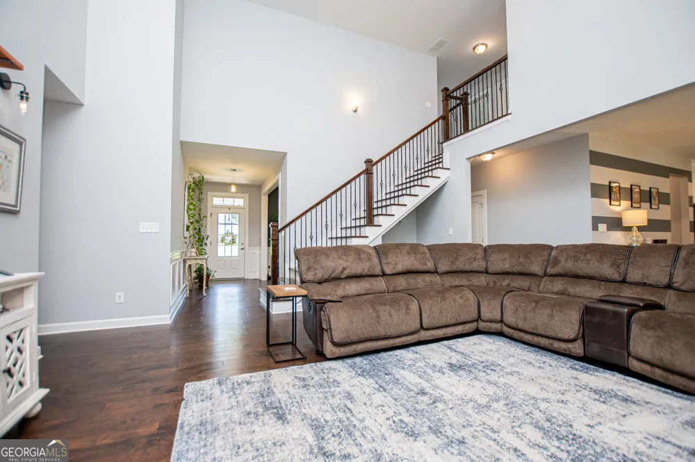 319 Wooded Glen LN Carrollton, GA 30117