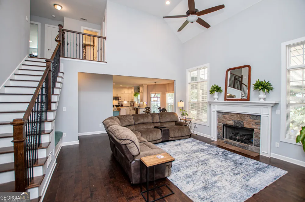 319 Wooded Glen LN Carrollton, GA 30117