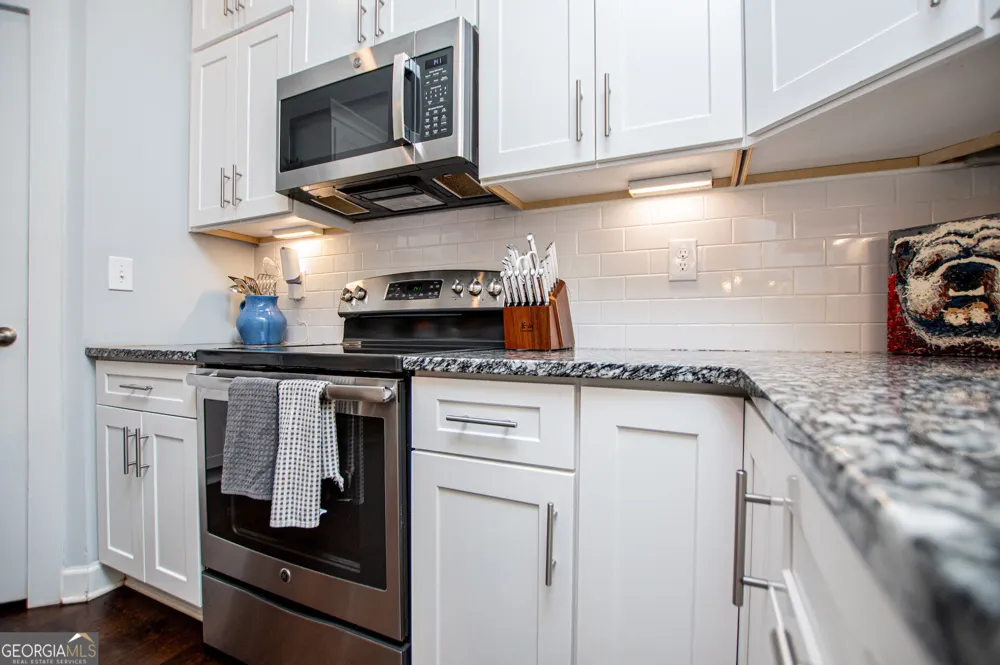 319 Wooded Glen LN Carrollton, GA 30117