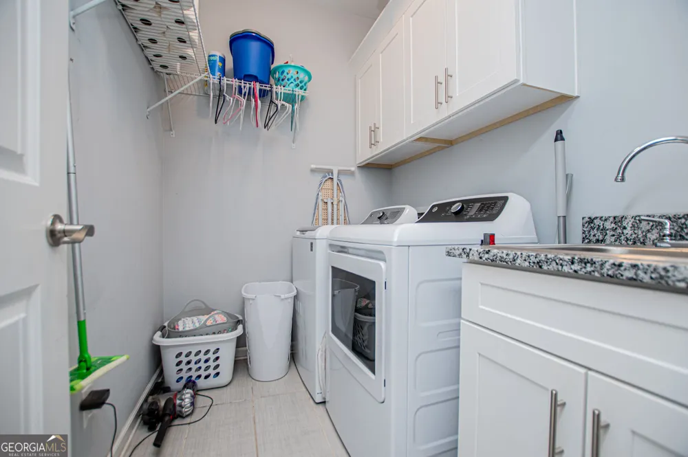 319 Wooded Glen LN Carrollton, GA 30117