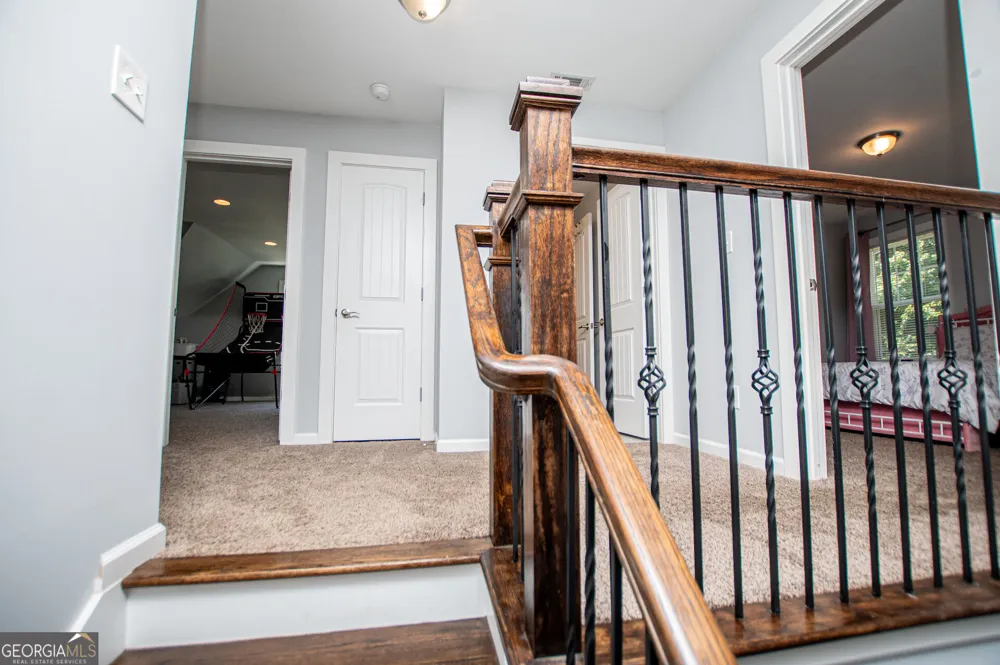 319 Wooded Glen LN Carrollton, GA 30117
