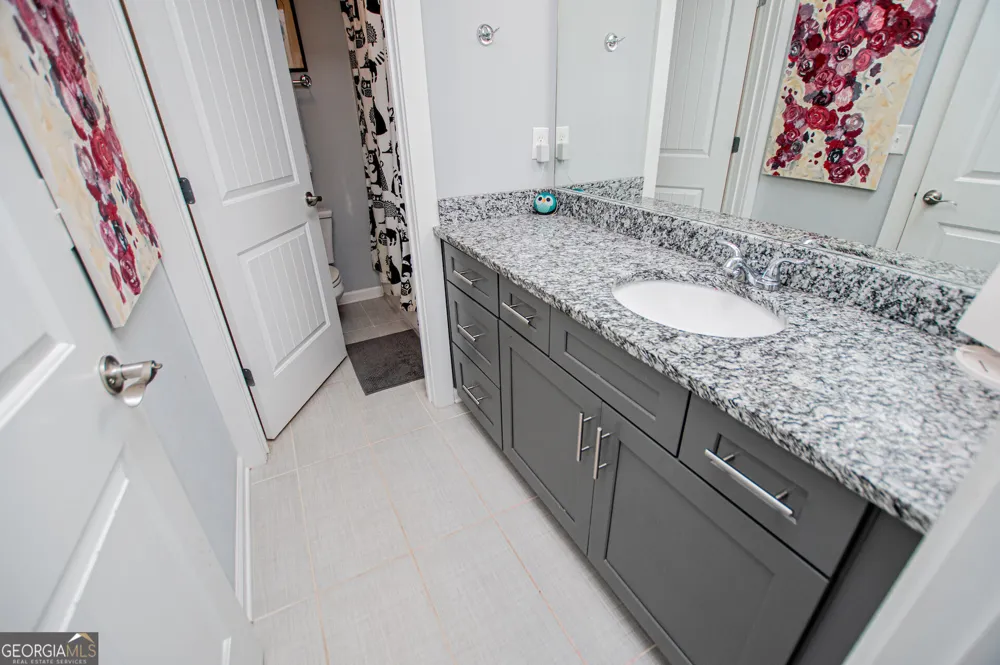319 Wooded Glen LN Carrollton, GA 30117
