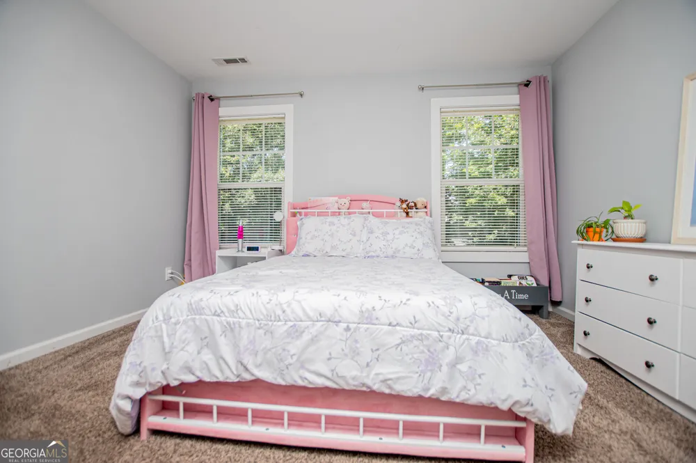 319 Wooded Glen LN Carrollton, GA 30117