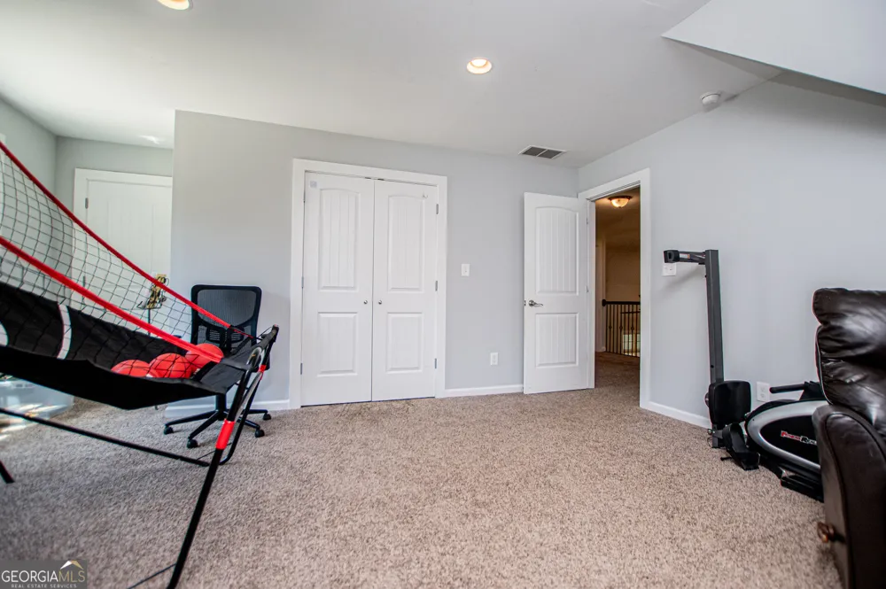 319 Wooded Glen LN Carrollton, GA 30117