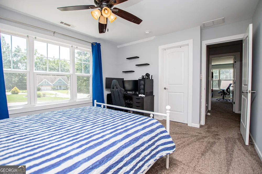 319 Wooded Glen LN Carrollton, GA 30117