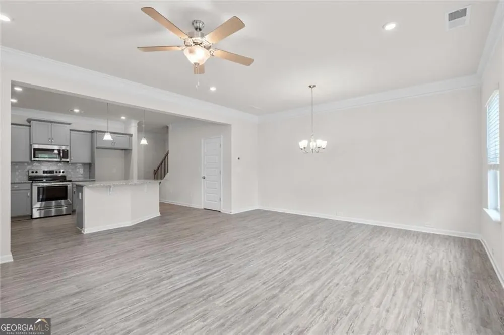 13719 92 HWY Woodstock, GA 30188