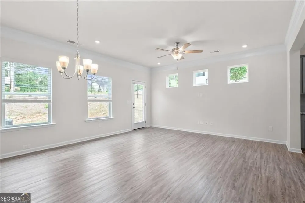 13719 92 HWY Woodstock, GA 30188