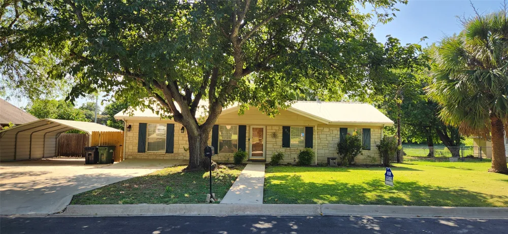 302 Julie Street Burnet, TX 78611