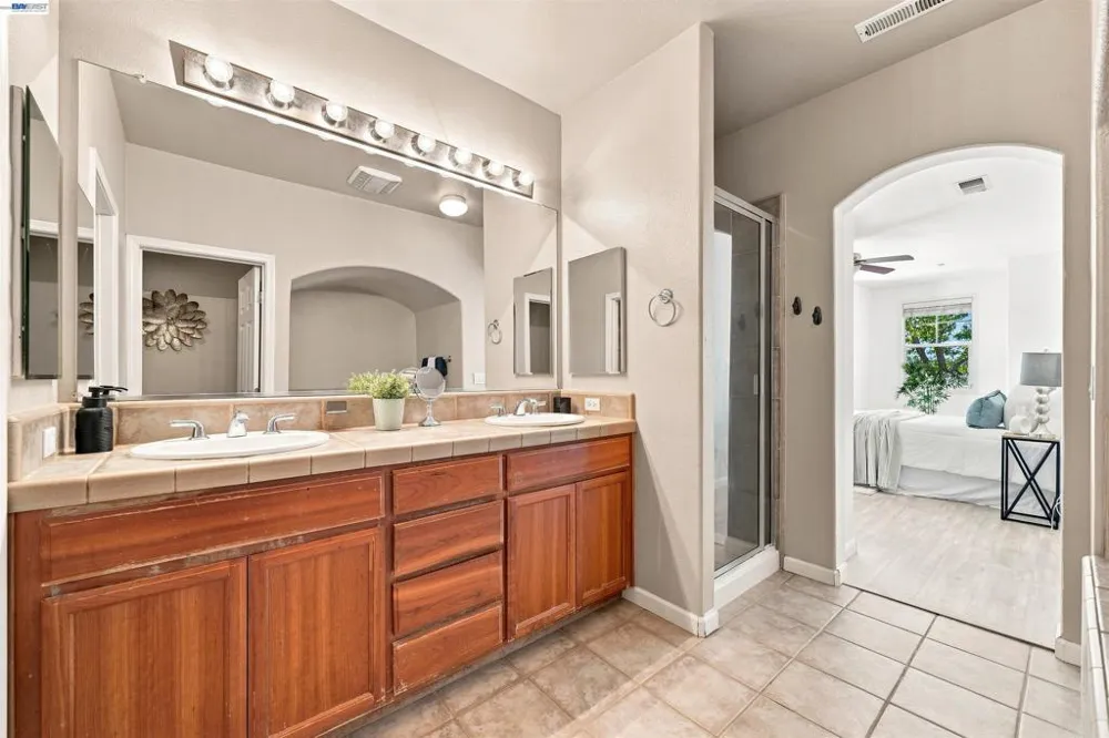 4401 Brannigan St Dublin, CA 94568