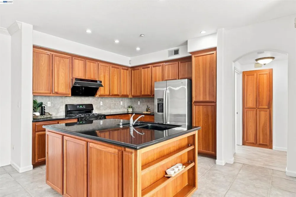 4401 Brannigan St Dublin, CA 94568