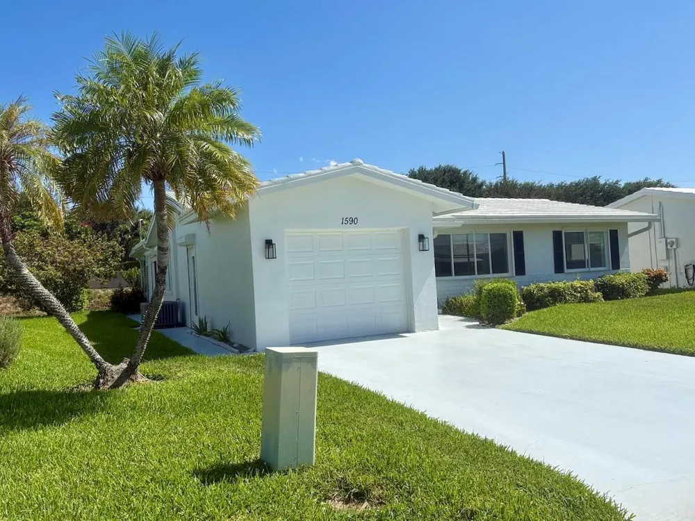 1590 SW 14TH AVENUE Boynton Beach, FL 33426