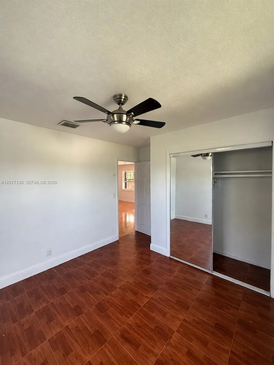 401 SW 4th terrace #403 Hallandale Beach, FL 33009