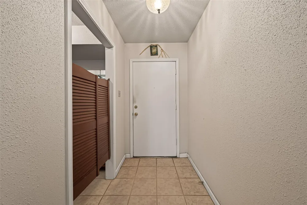 2615 County Road 956 Rosharon, TX 77583