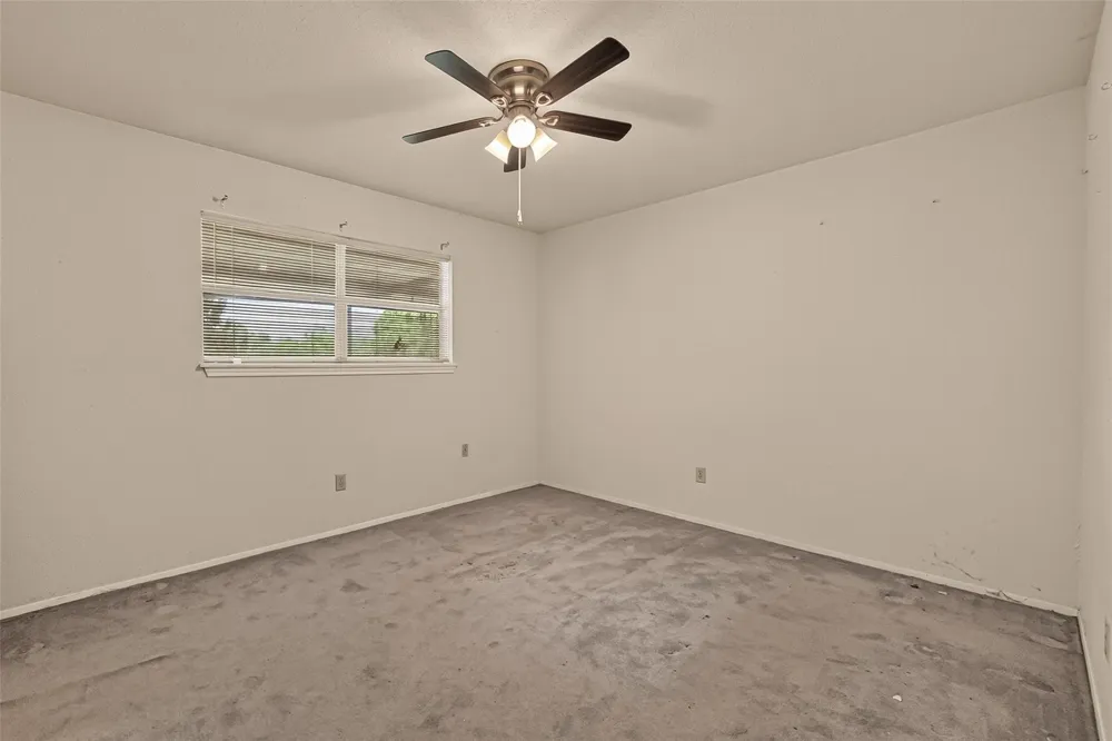 2615 County Road 956 Rosharon, TX 77583