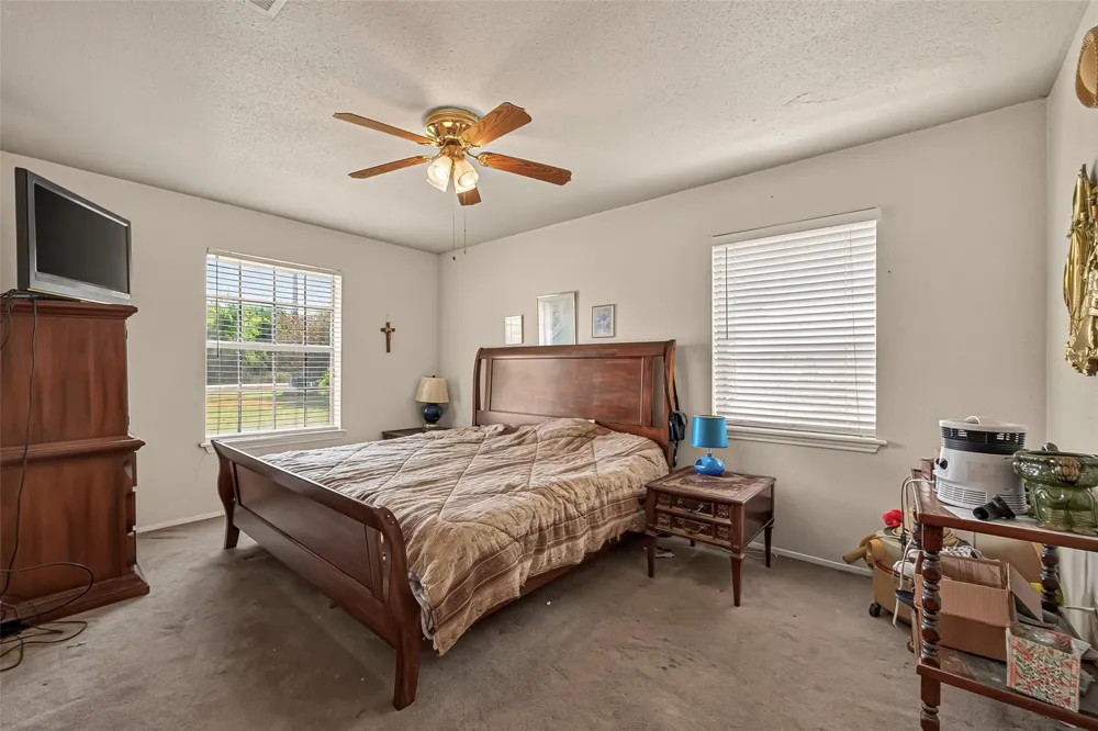 2615 County Road 956 Rosharon, TX 77583
