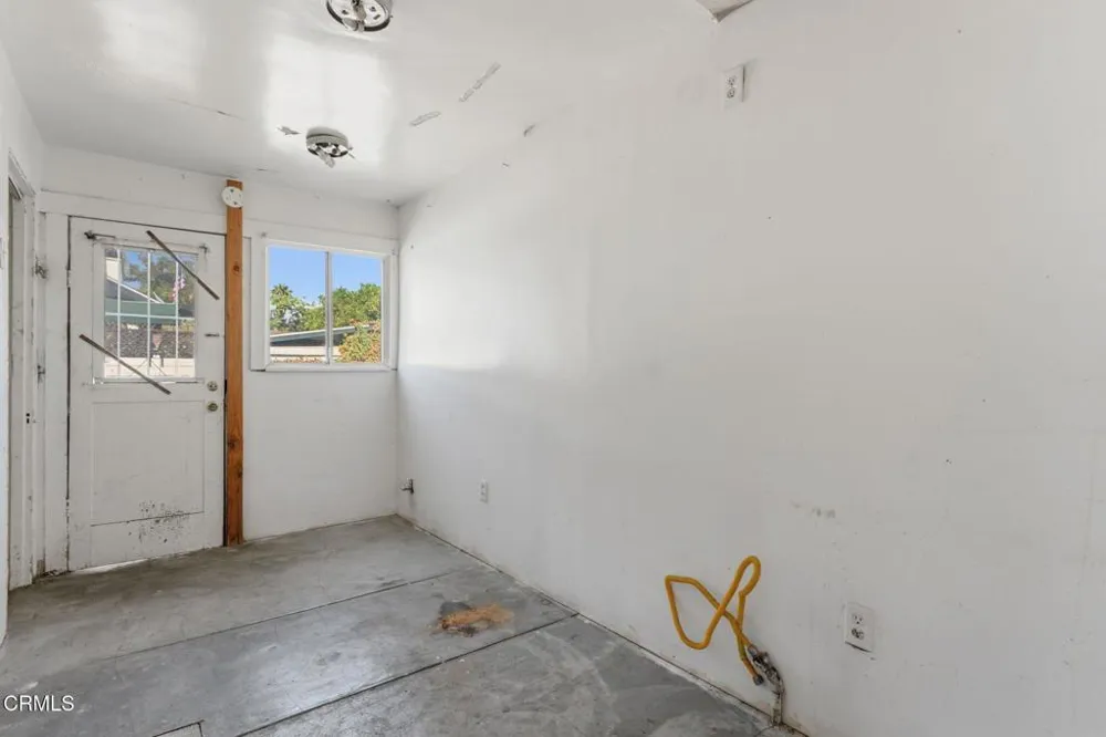 79 W Villa Street Pasadena, CA 91103