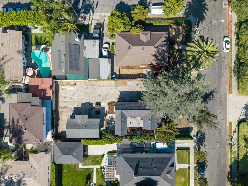 79 W Villa Street Pasadena, CA 91103