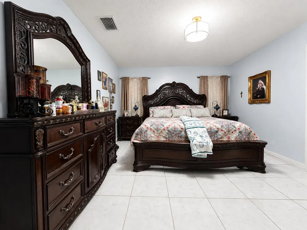 821 Hampton Road West Palm Beach, FL 33405